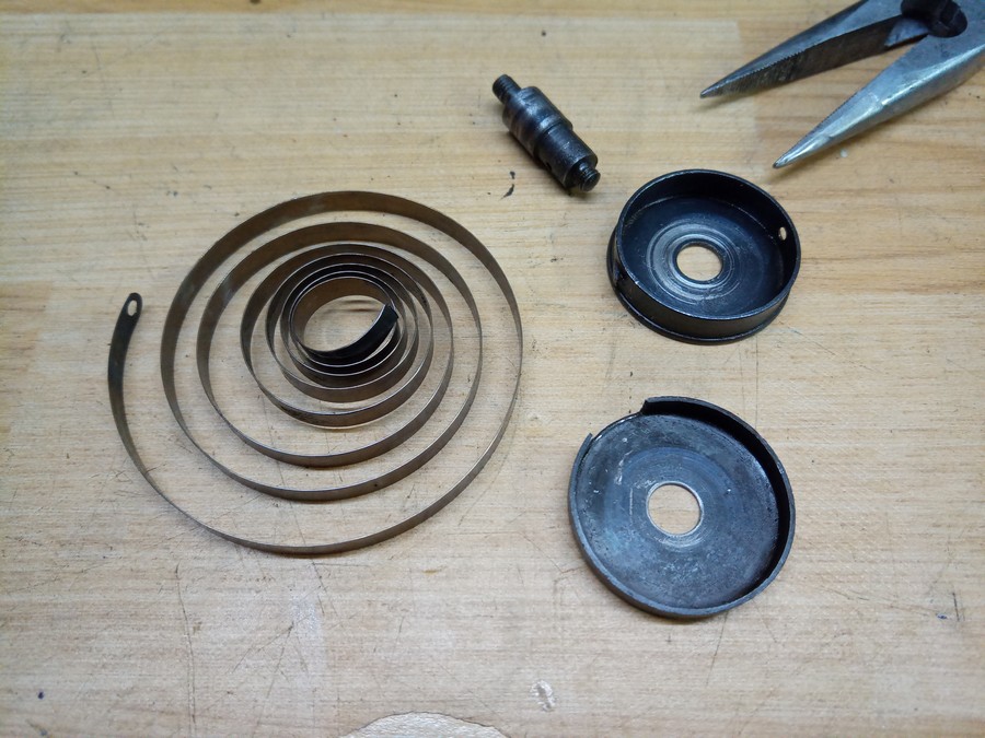 Dettaglio del restauro della Everest Mod. 44