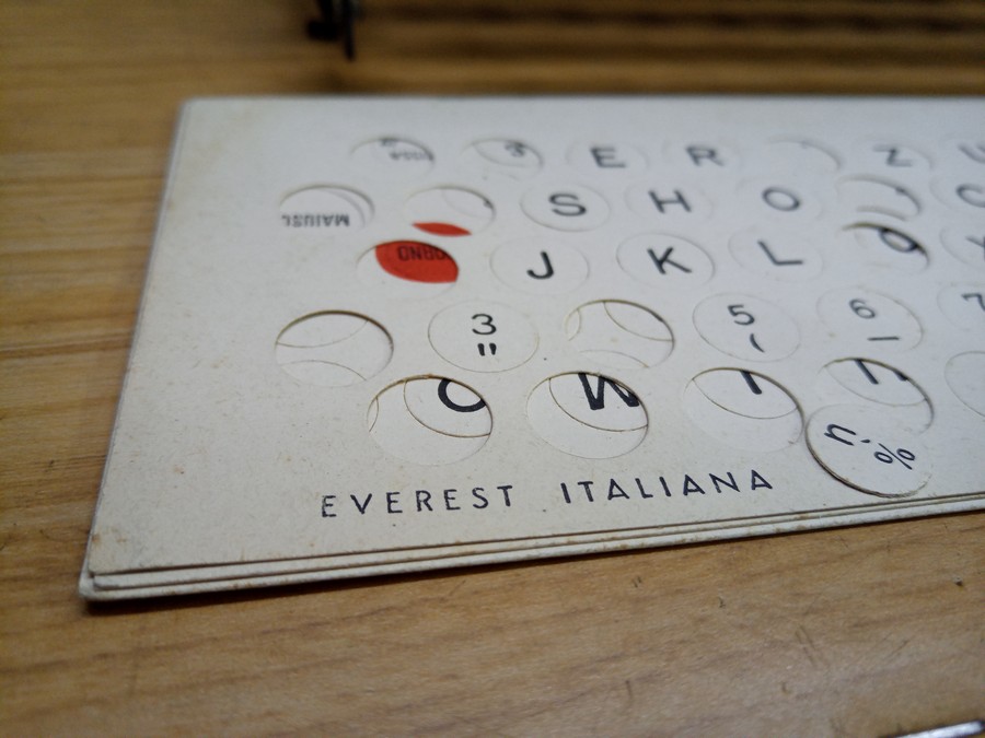 Dettaglio del restauro della Everest Mod. 44