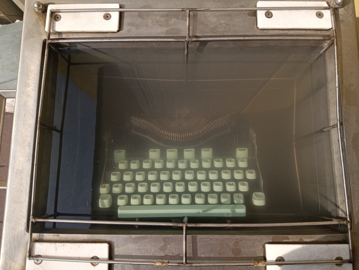 Hermes 3000 smontata durante il lavaggio a ultrasuoni