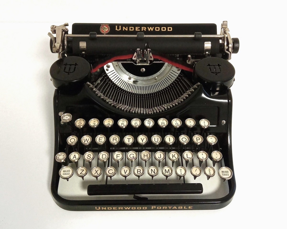 Underwood Portable 4B Underwood Portable 4B